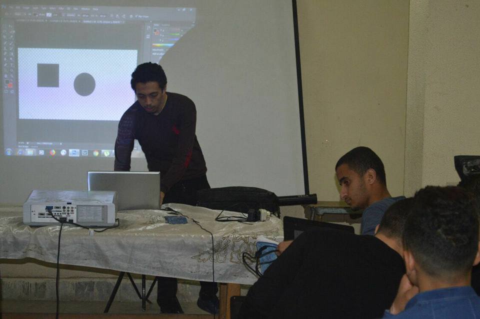 كورس لتعليم برنامج الفوتوشوب بثقافة المنيا
