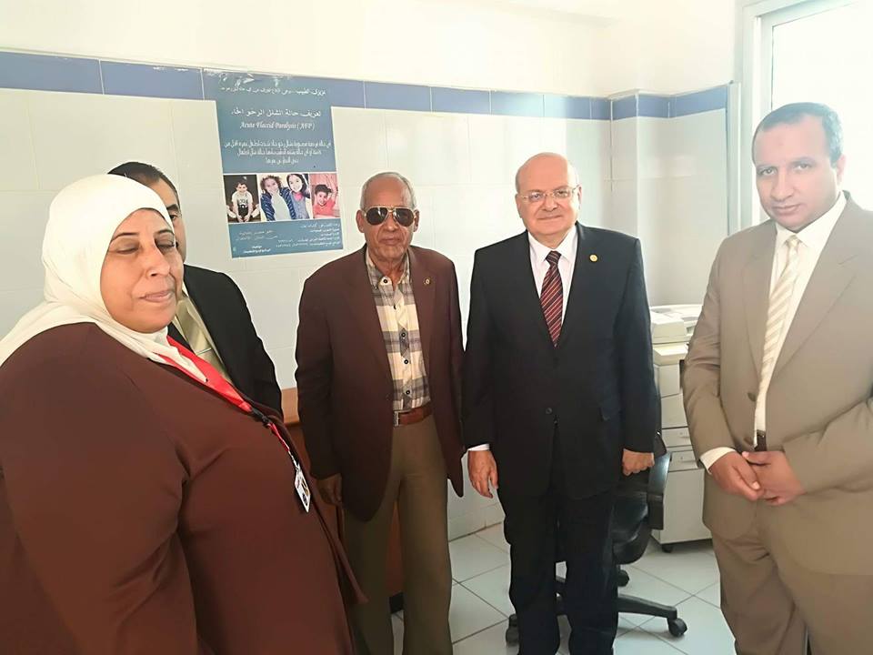 جامعات السويس والزقازيق بيت العائلة المصرية يتابعون القوافل الطبية بالسويس