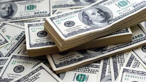 توقعات بـ انخفاض ملحوظ في سعر الدولار 