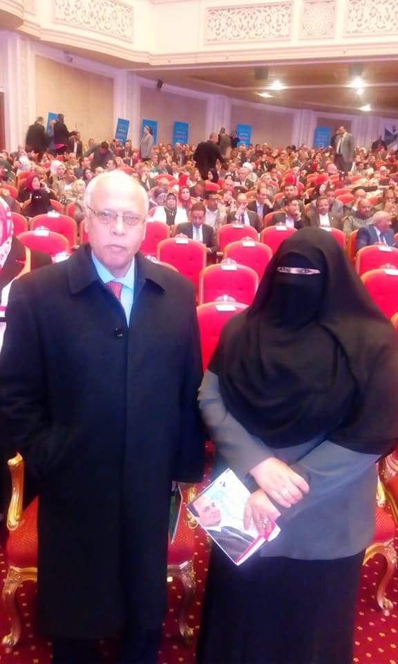 ”ناريمان حسن” تبايع الرئيس السيسي لفترة رئاسة جديدة