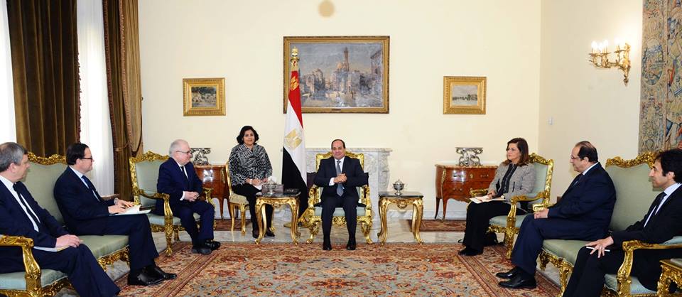 السيسى يستقبل رئيس المدرسة الوطنية الفرنسية للادارة