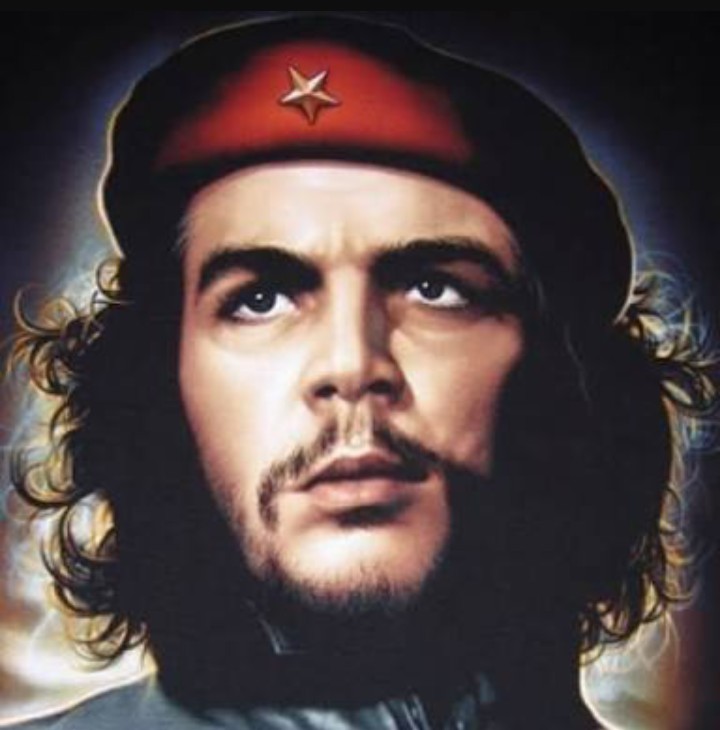 الجوانب الخفيه فى حياة جيفارا الإنسان