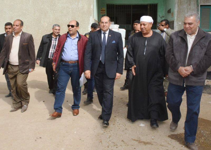 جولة ميدانية مفاجئة لمحافظ سوهاج بمدينة اخميم
