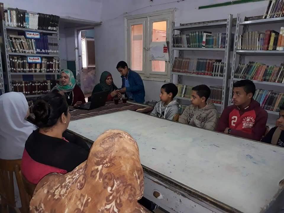 طلاب مدرسة الفدائية الإعدادية بثقافة بني مزار المنيا