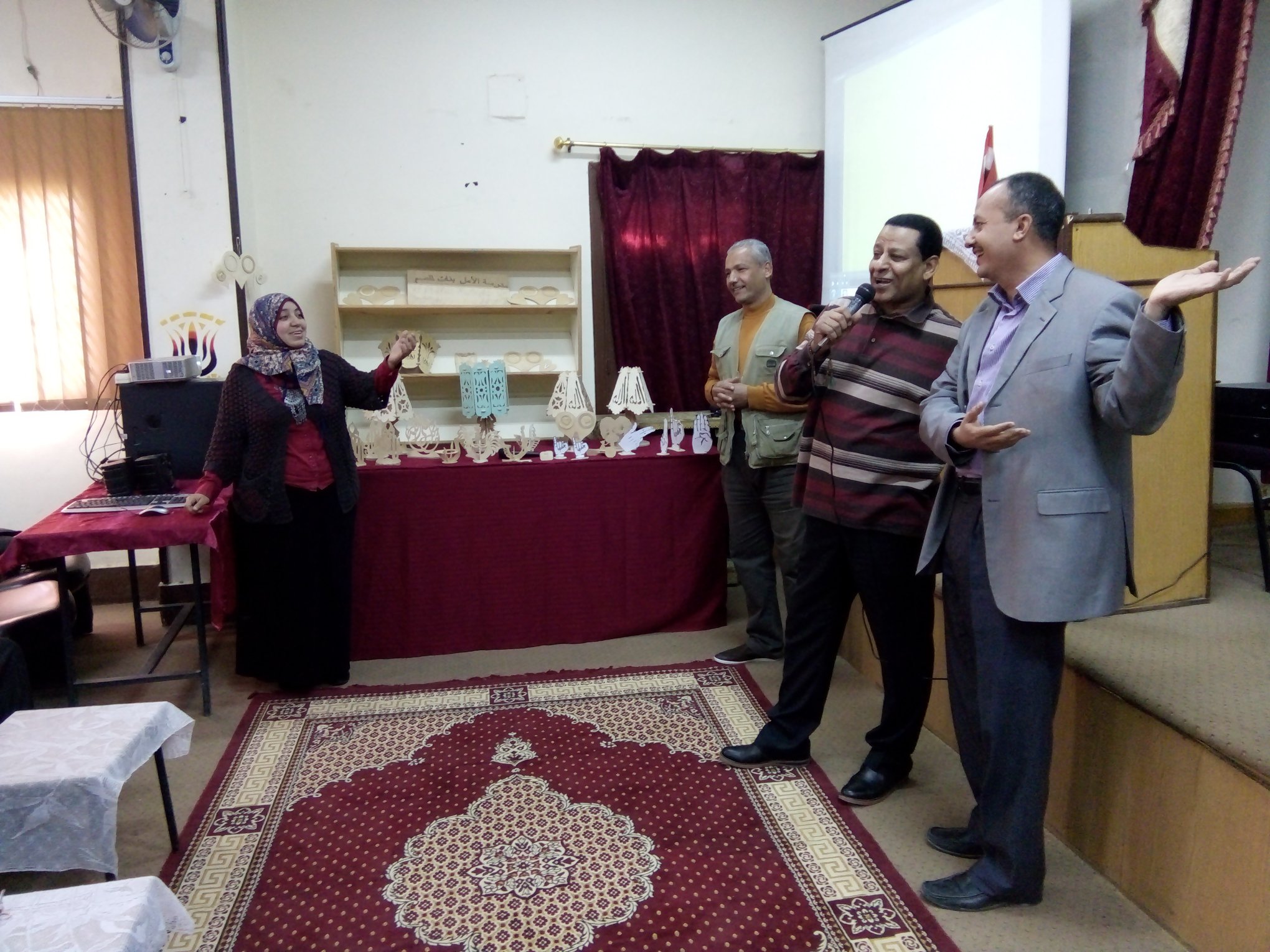 ختام فعاليات ورشة عمل فنون تشكيلية بمركز قنا الاستكشافى للعلوم