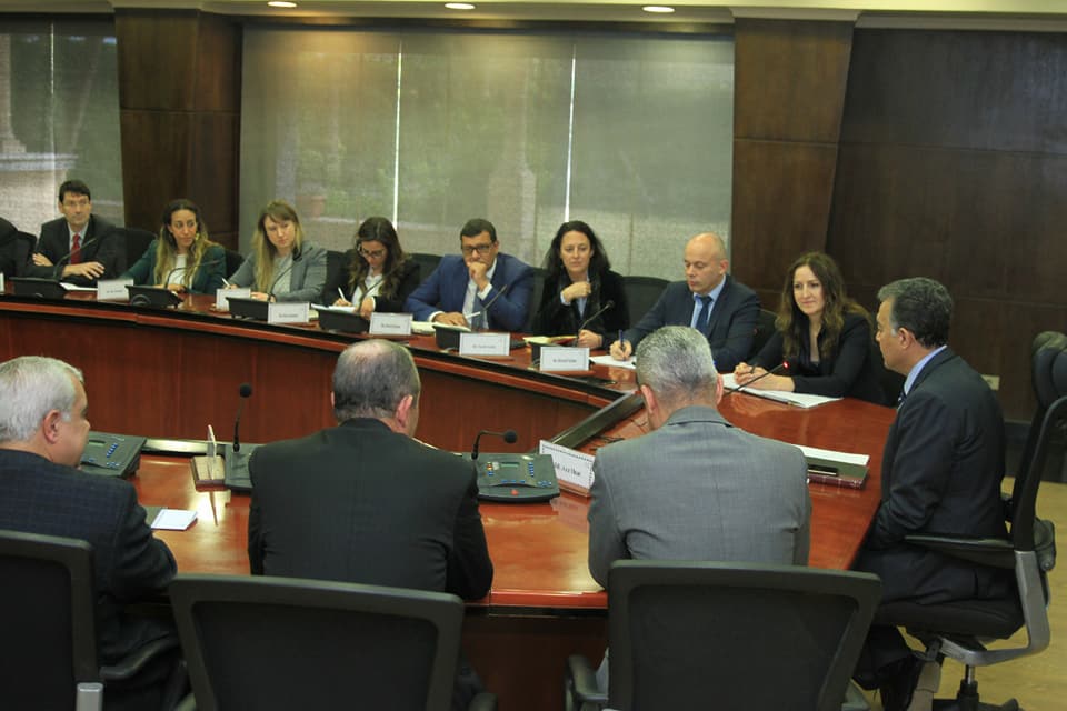 عرفات يناقش بحث دعم مشروعات مترو الأنفاق بالقاهرة وترام الرمل بالاسكندرية 