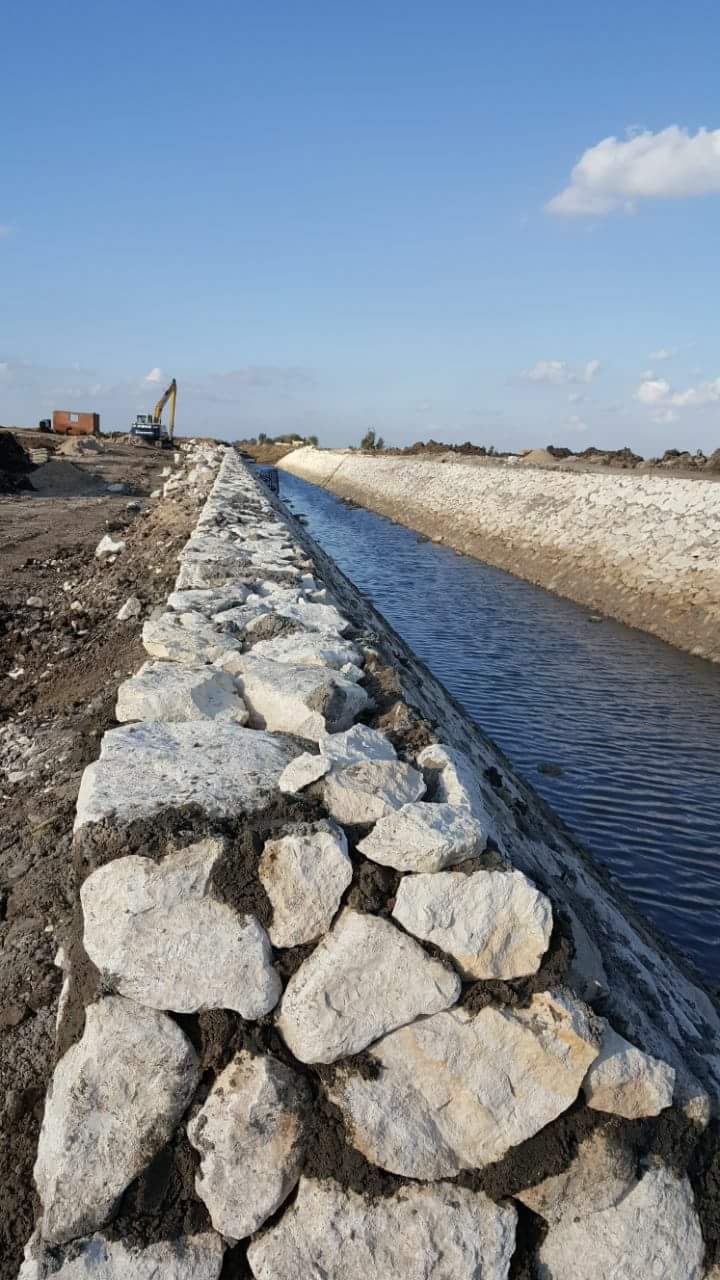 الرى : تنفيذ أعمال حماية شواطىء وتطوير ري بكفر الشيخ