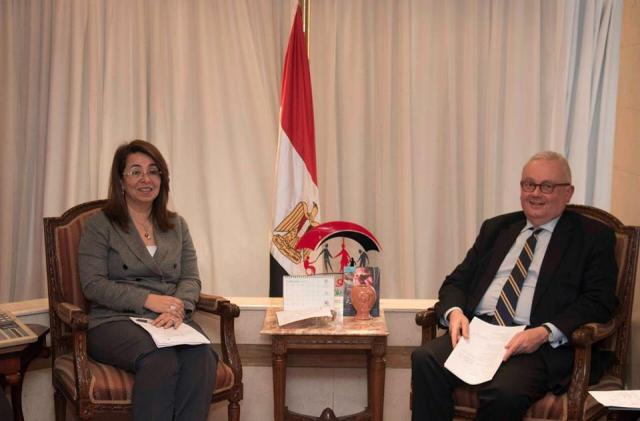 والى تستقبل سفير إيطاليا لدى مصر لبحث دعم التعاون المشترك