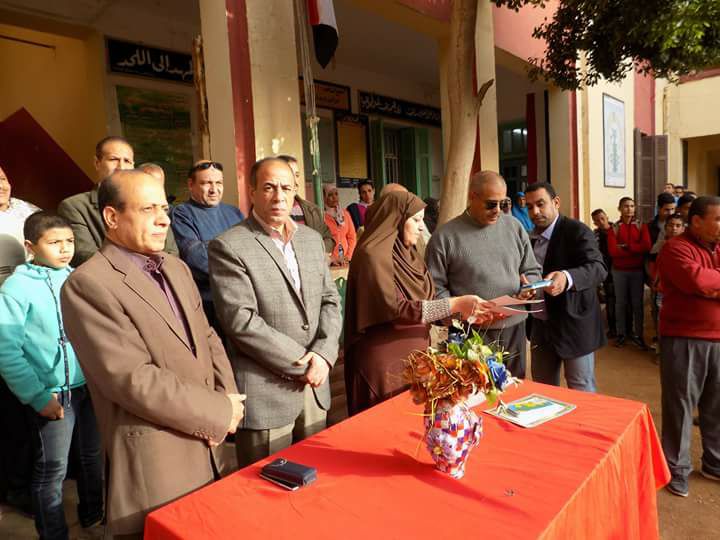 ”تعليم أبنوب” يكرم اوائل الطلبة المتفوقين الأعدادية بنين بأسيوط