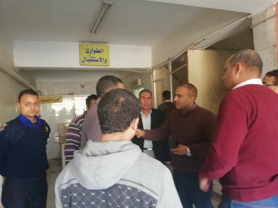 رئيس مركز أبو قرقاص بالمنيا يتفقد مستشفى الفكرية العام