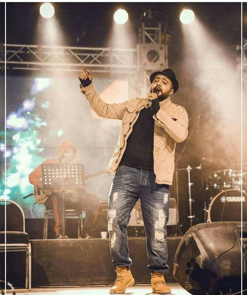 المطرب علي خيري يستعد لإحياء حفلة غنائية خلال عيد الفطر بالأردن