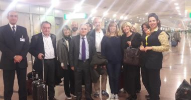 وفد صحفى فرنسى يصل القاهرة لتشجيع السياحة بين البلدين