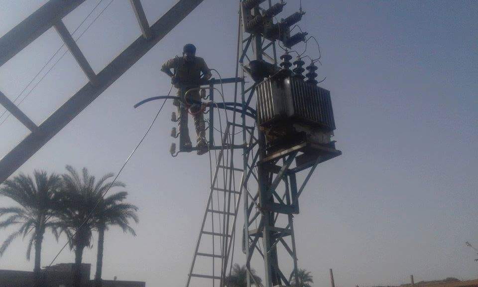 الأنتهاء من أعمال الكهرباء بناحية نجع النخلة فرشوط قنا