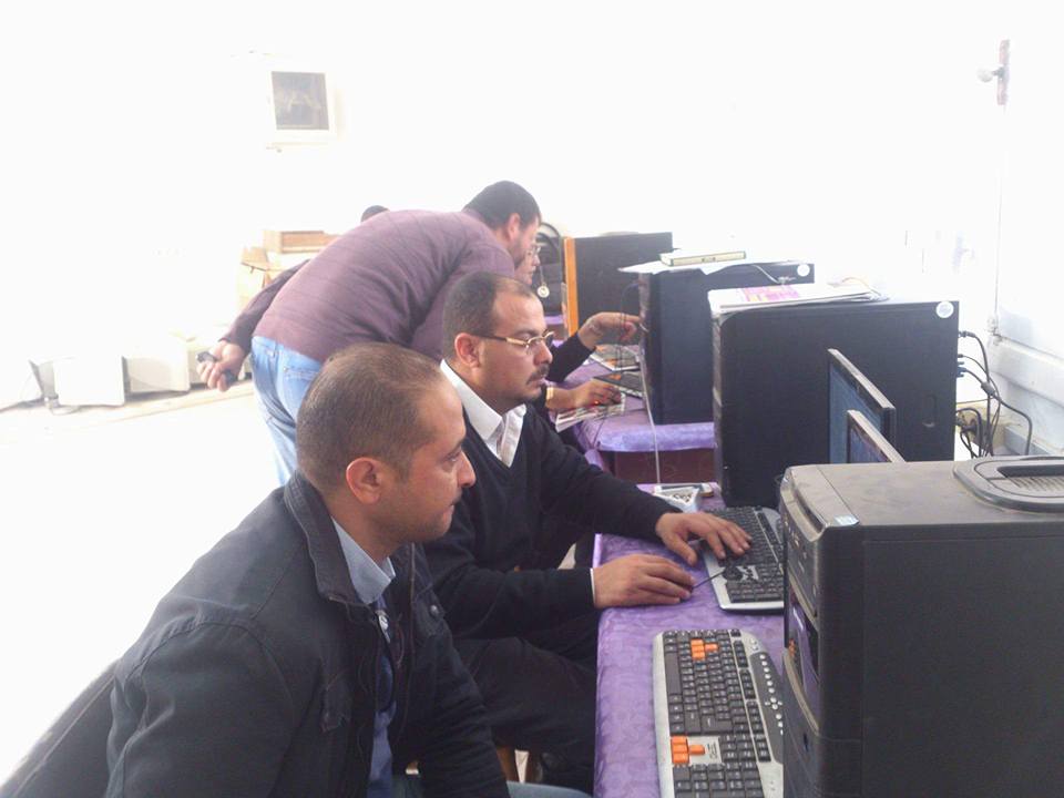 التدريب على الأوفيس والإنترنت  بمكتبة ابوان بالمنيا