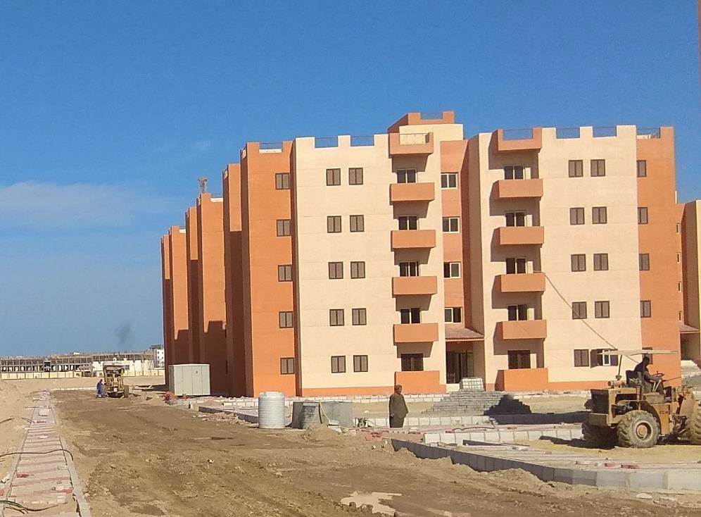 وزير الإسكان: تنفيذ مشروعات لتطوير المناطق العشوائية غير الآمنة بالبحر الأحمر