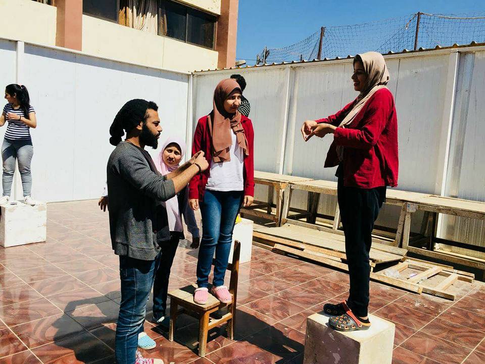 بروفات العرض المسرحى ”المخزن” لفريق مسرح كلية الأدب بقصر احمد بهاء الدين