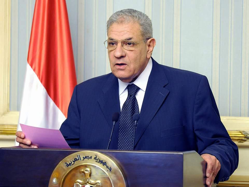 جامعة أسيوط تستضيف إبراهيم محلب غدا