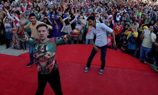 فن نشر السعادة من خلال الرقص