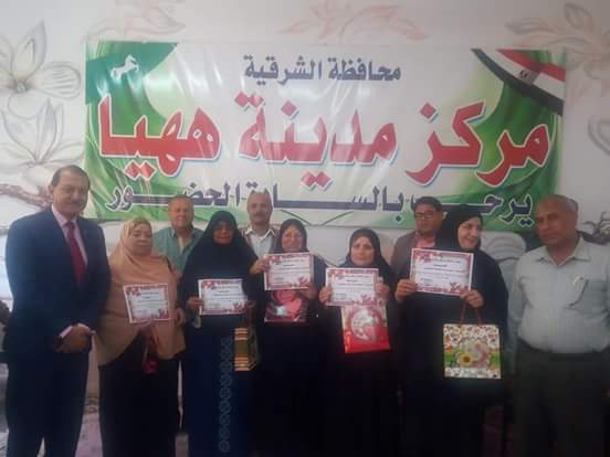 رئيس مدينة ههيا ومساعديه يقيمون حفل لتكريم الأمهات بمناسبة عيد الأم الشرقيه