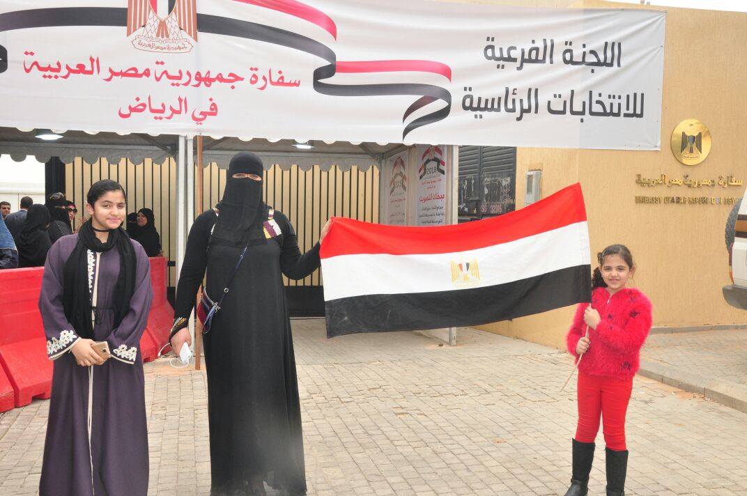 أضواء على أول يوم للانتخابات الرئاسية في الخارج