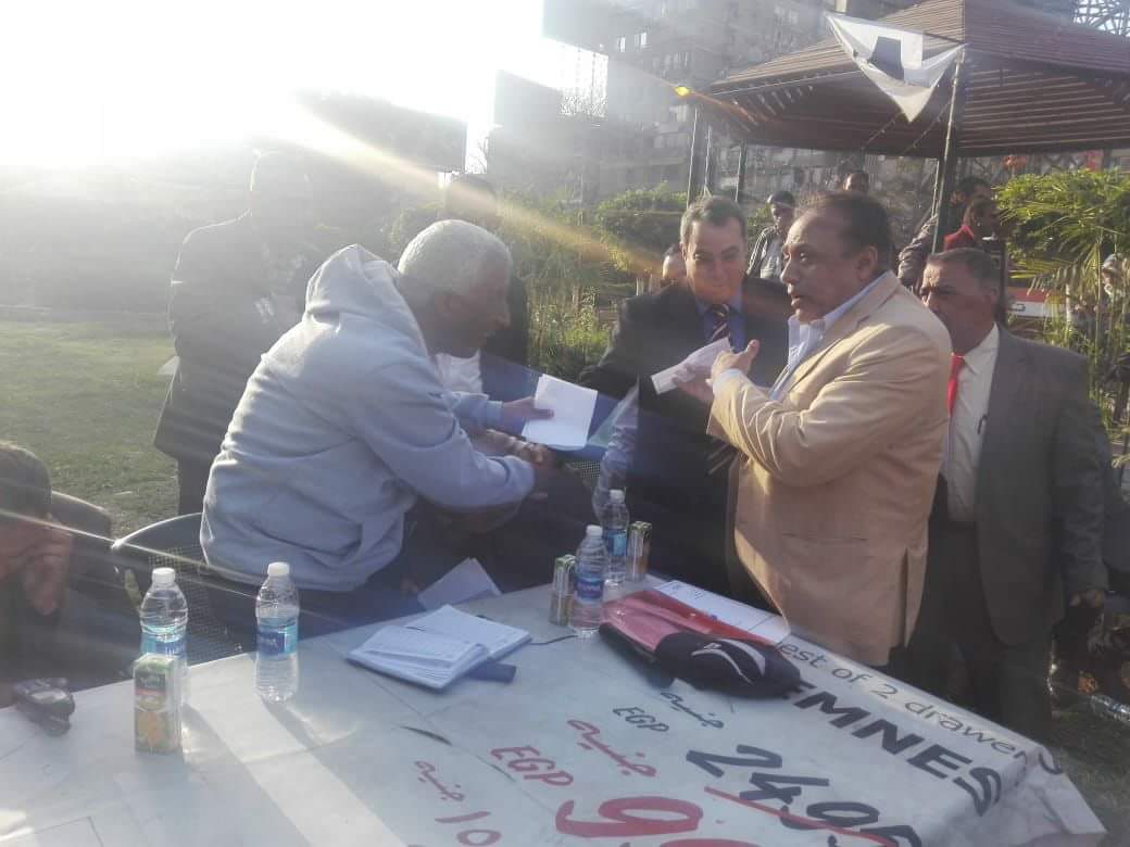 اللواء جمال الشبكشى يلتقى بسكان العجوزة لبحث شكواهم وتوعيتهم بأهمية المشاركة بالأنتخابات