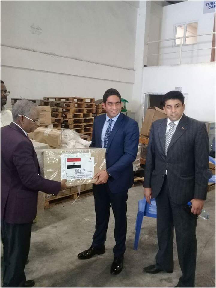 مصر تقدم مساعدات طبية إلى الصومال تبلغ 2طن