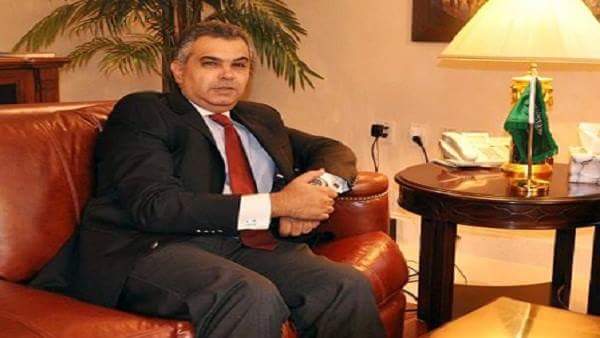 السفير المصري في كندا يشارك في المعرض الكندي السنوي للسياحة والإجازات ويزور الجناح المصري