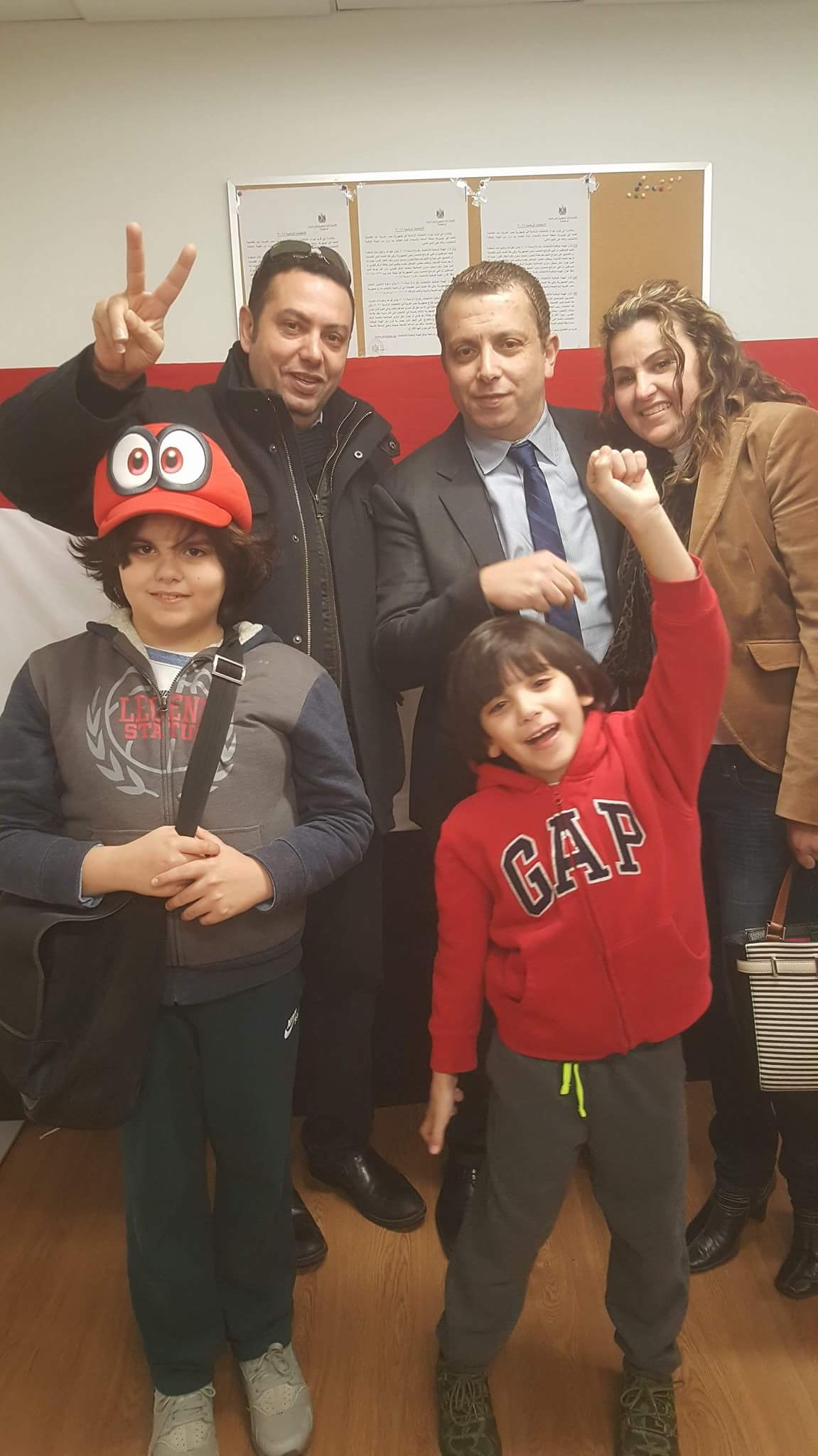 حسن أبو العينين : أحضرت أولادي معي للانتخابات الرئاسية لاعلمهم الإنتماء لبلدهم الأم مصر