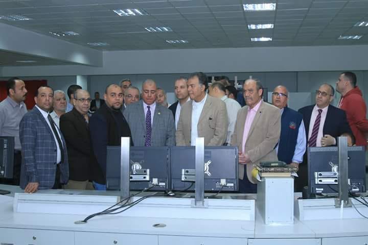 عرفات يطمئن على انتظام القطارات بالخط الاول والثانى