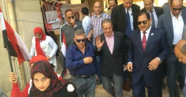 محافظ الغربية يشارك بأدلاء  بصوته فى الانتخابات الرئاسية