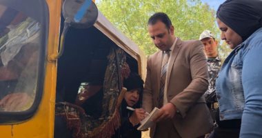 الإسماعيلية تشهد خروج قاضٍ من اللجنة لتمكين عجوز من التصويت داخل توك توك