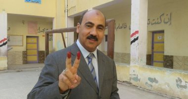 رئيس جامعة الفيوم يشارك بادلاء صوته فى لجان الانتخابات الرئاسية