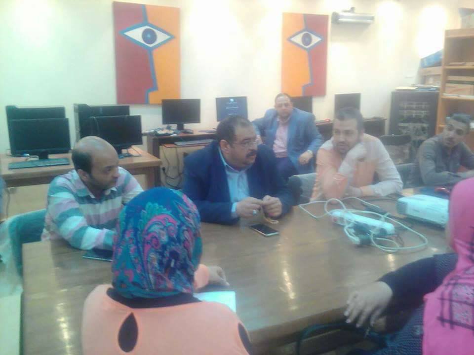 مديرى مواقع أسيوط يؤدون امتحان اجتياز دورة الحاسب الآلي