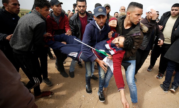 الاحتلال الصهيوني يطلق النار على سبعة فلسطينيين على حدود غزة