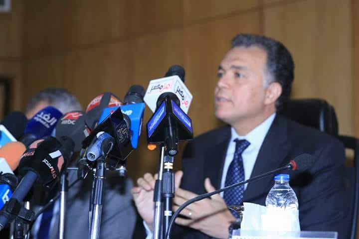 وزير النقل يستعرض أسباب الترشيد المؤقت لرحلات قطارات السكك الحديدية