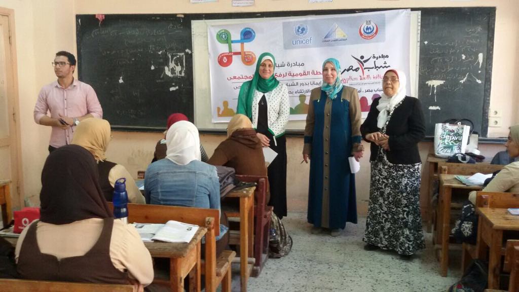إعلام طنطا يناقش الغذاء السليم بمدرسة قاسم أمين الثانوية بنات