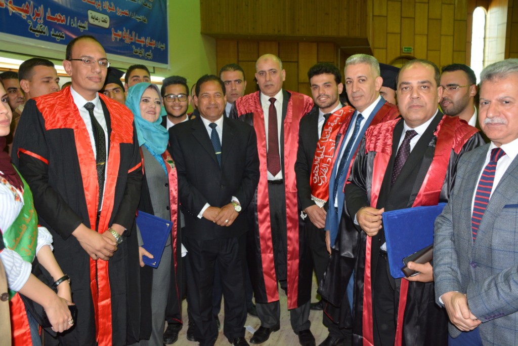محافظ الغربية يشارك في حفل تخريج الدفعة 33 من كلية الحقوق جامعة طنطا
