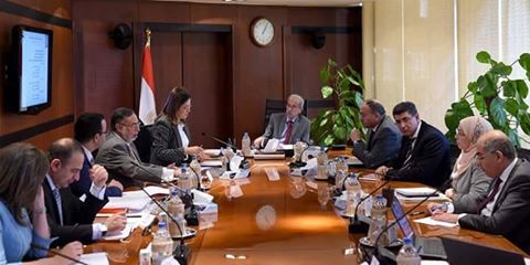 رئيس مجلس الوزراء يتابع الخطوات الخاصة بربط خطة التنمية المستدامة باستراتجية مصر2030