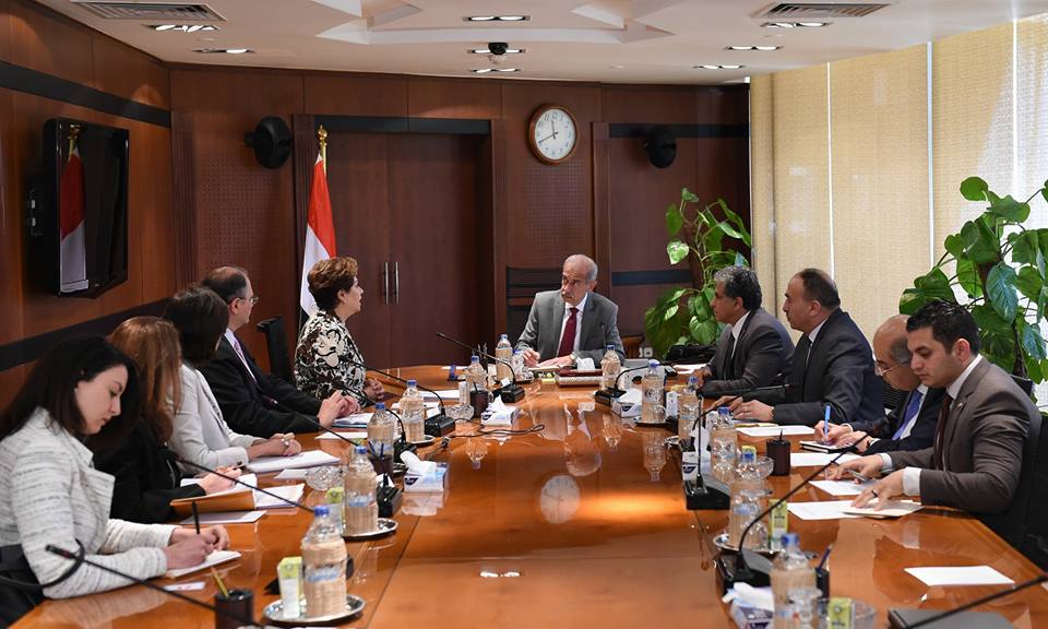 شريف اسماعيل يلتقى السكرتير التنفيذي لإتفاقية الأمم المتحدة الإطارية لتغير المناخ