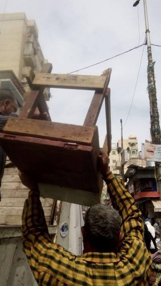رفع 2625 طن قمامة ومخلفات وطلاء 635 عمود كهرباء بحي شرق أسيوط