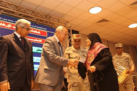 محافظ قنا يشهد الندوة التثقيفية السادسة للقوات المسلحة بجامعة جنوب الوادي
