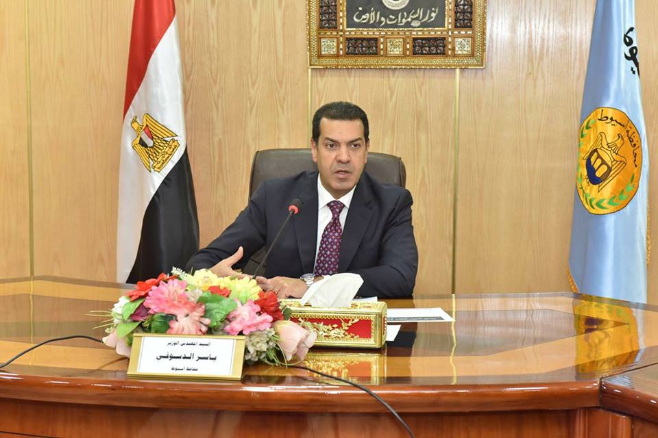 افتتاح وتفقد مشروعات خدمية في إحتفالات العيد القومي لأسيوط
