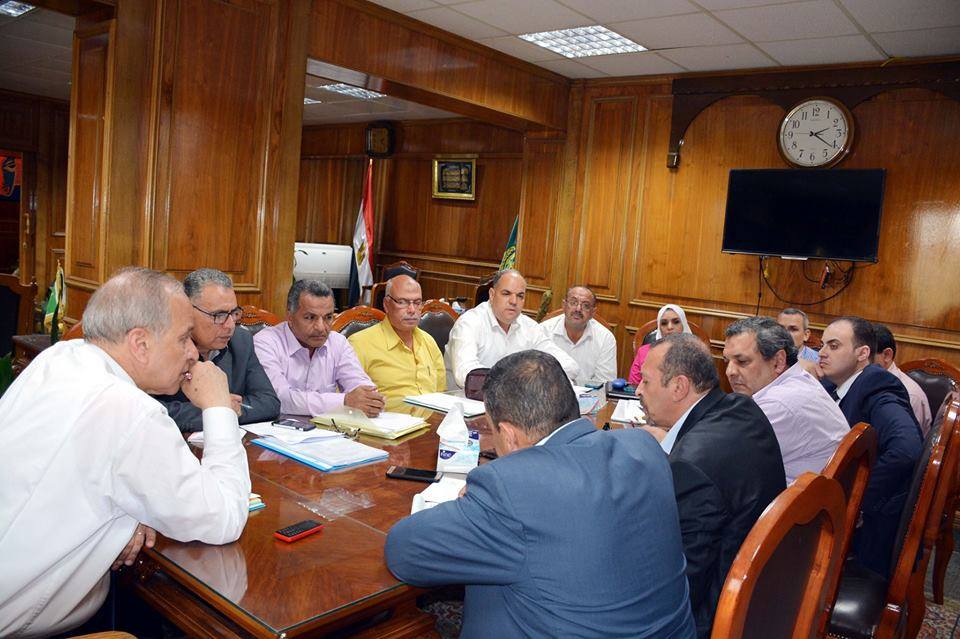 إزالة الإشغالات بمدينة بنها لتحقيق السيولة المرورية ببنها