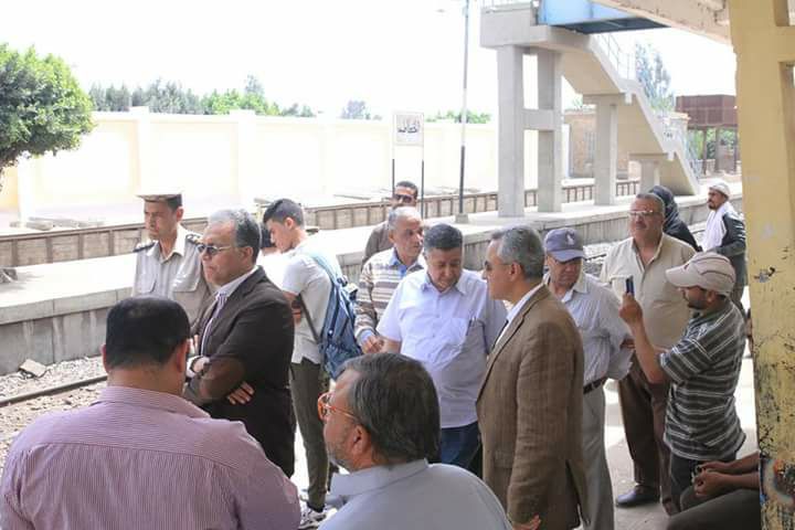 عرفات يوجه بعمل مكتب اشتراكات بالخطاطبة واصلاح زجاج وشبابيك القطارات