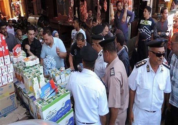 تموين الإسكندرية يشن حملات لضبط السلع الغير صالحة للاستهلاك الآدمي