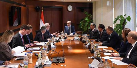 رئيس مجلس الوزراء يلتقى مفوض الطاقة بالاتحاد الأوروبي