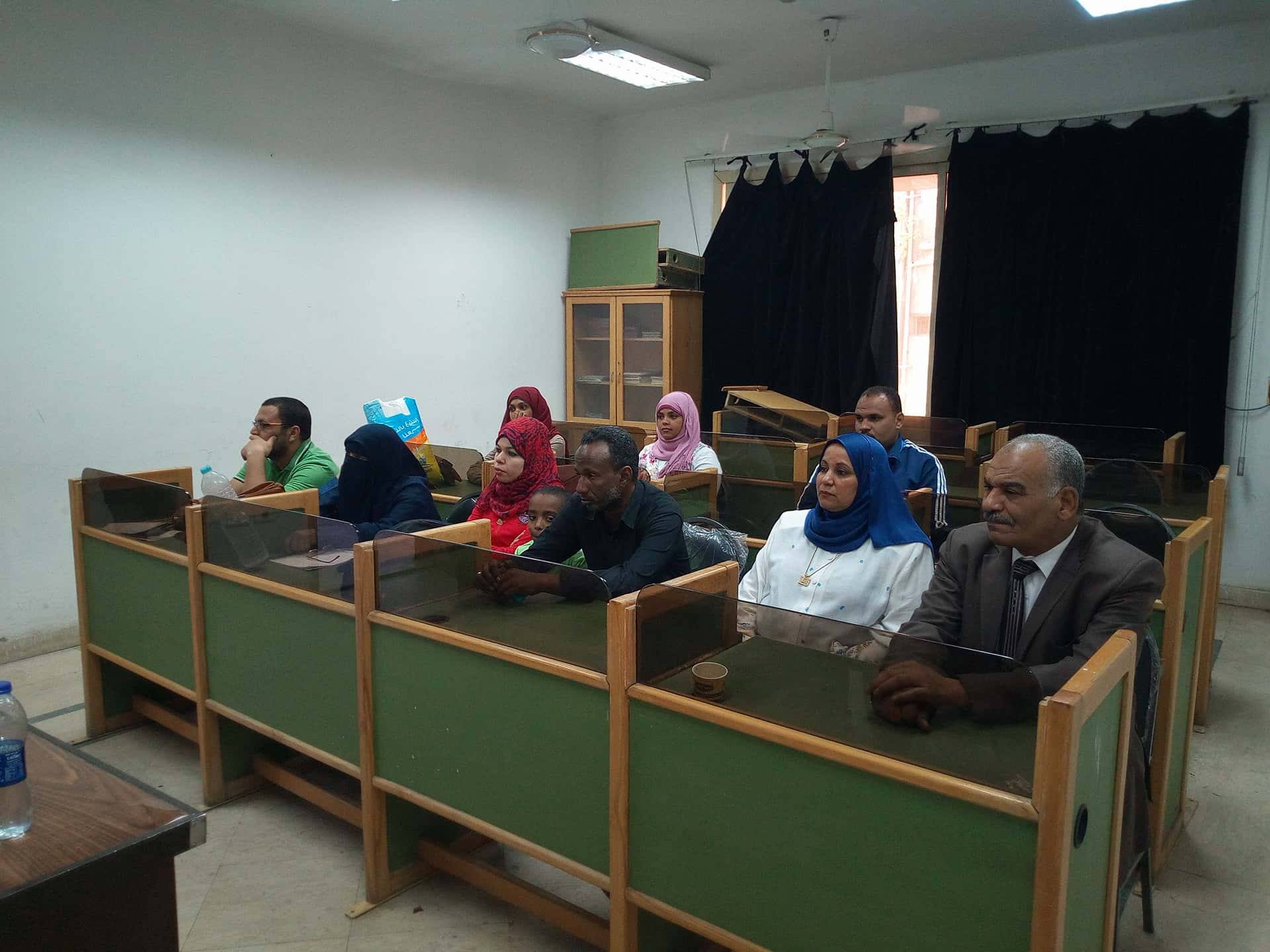 فاروق يتابع فاعليات المهرجان المسرحى لشباب الجنوب بمحافظة أسوان