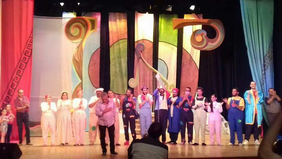 بالصور... اليوم الثالث لمسرحية ” عليه العوض”  لفرقة قصر ثقافة أحمد بهاء الدين