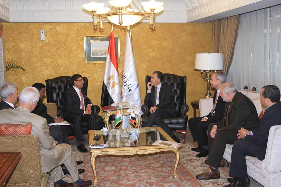 عرفات يلتقي بالسفير الهندي لبحث التعاون المشترك بينهما