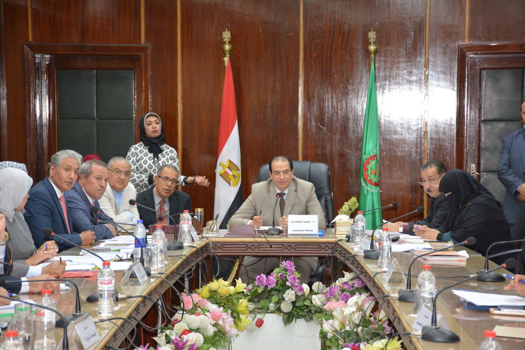 محافظ الدقهلية : إقامة منافذ لبيع الأسماك من منتجات مزارع الغليون